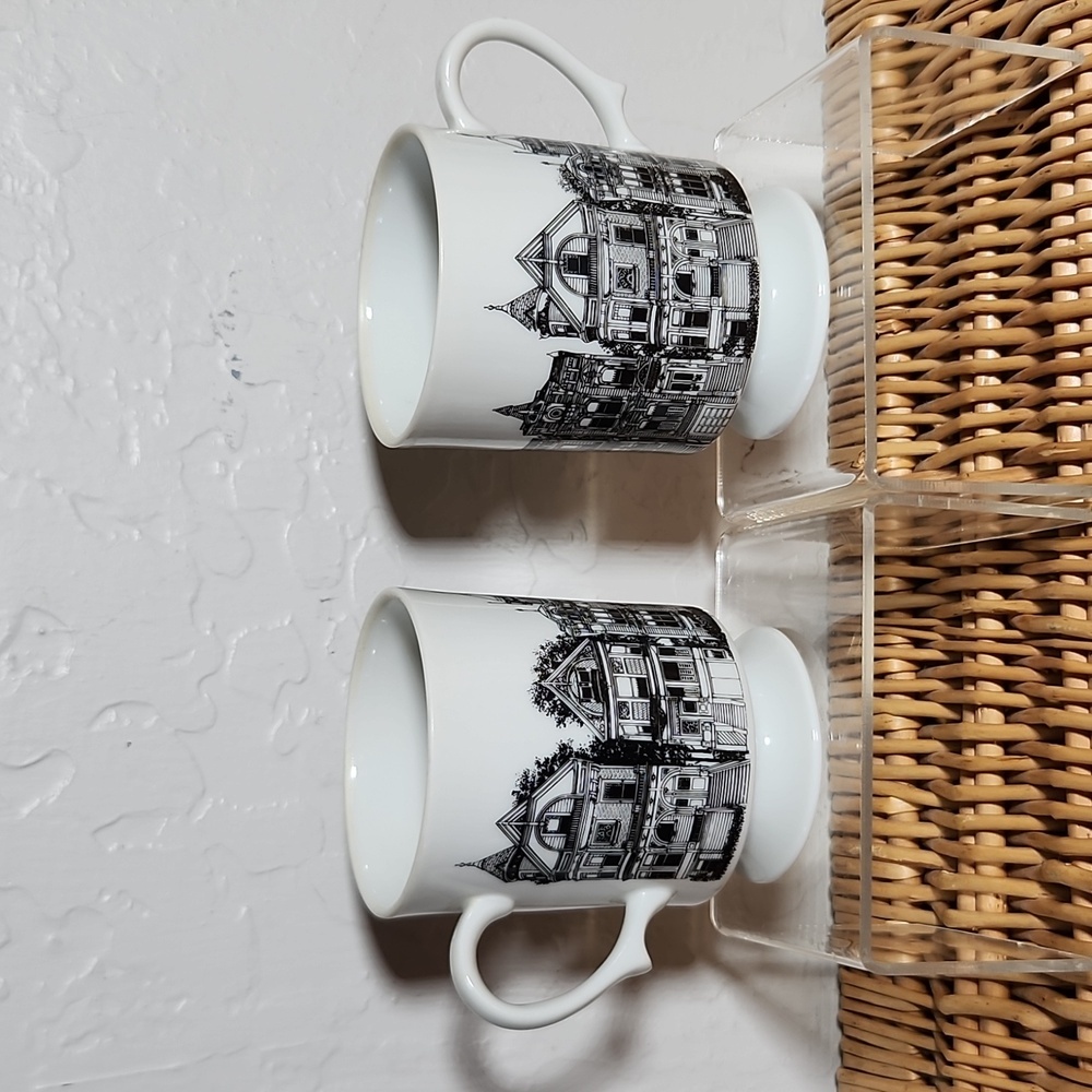 Victoriana Painted Ladies Houses Pedestal Coffee Mugs Lot of 2 Mugs